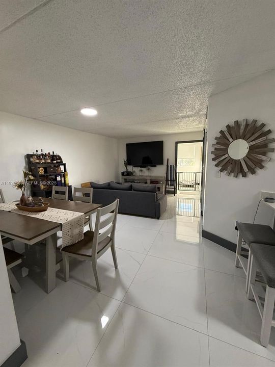 En Renta: $1,950 (1 camas, 1 baños, 749 Pies cuadrados)