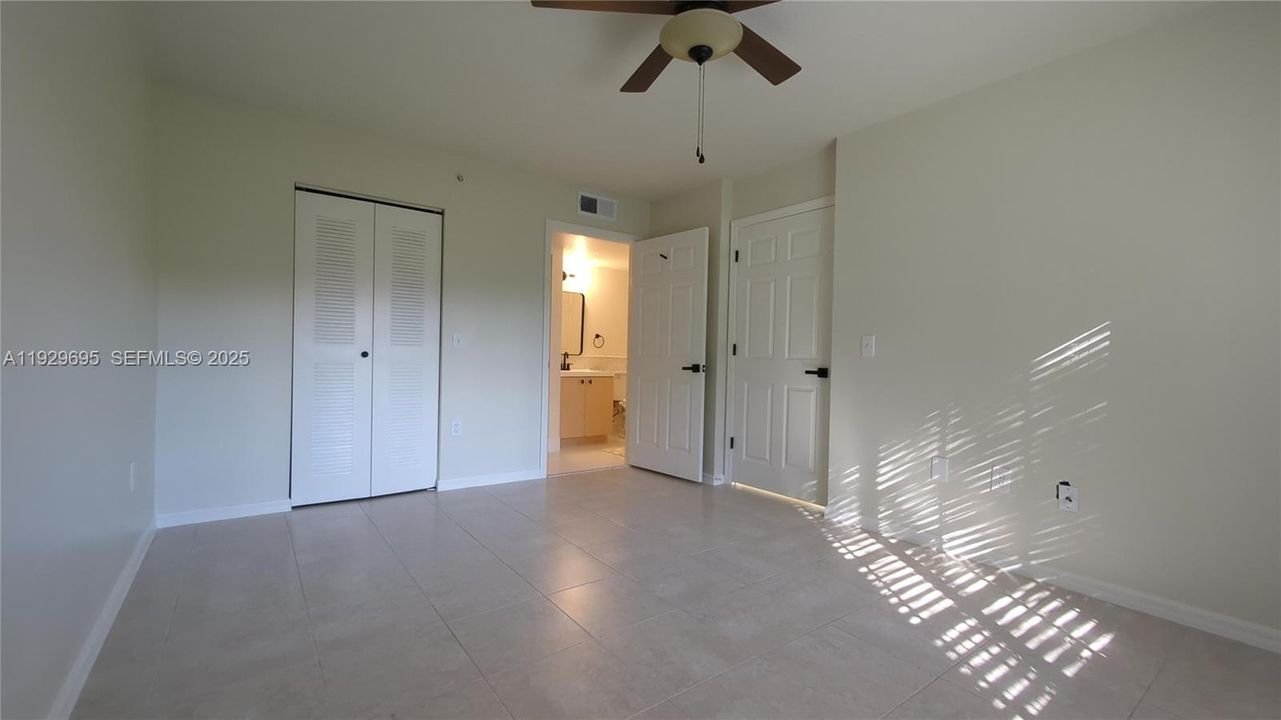 For Sale: $180,000 (1 beds, 1 baths, 760 Square Feet)