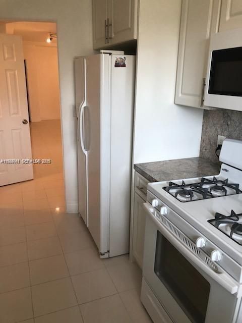 En Renta: $2,250 (2 camas, 1 baños, 700 Pies cuadrados)