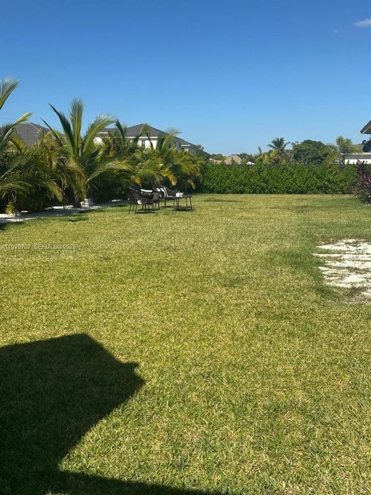 HUGE YARD FOR FUTURE POOL AREA