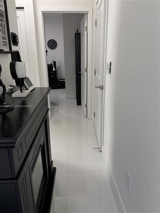 For Sale: $775,000 (4 beds, 3 baths, 2088 Square Feet)