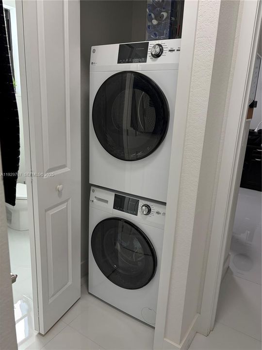 PRIVATE ATTACHED APARTMENT