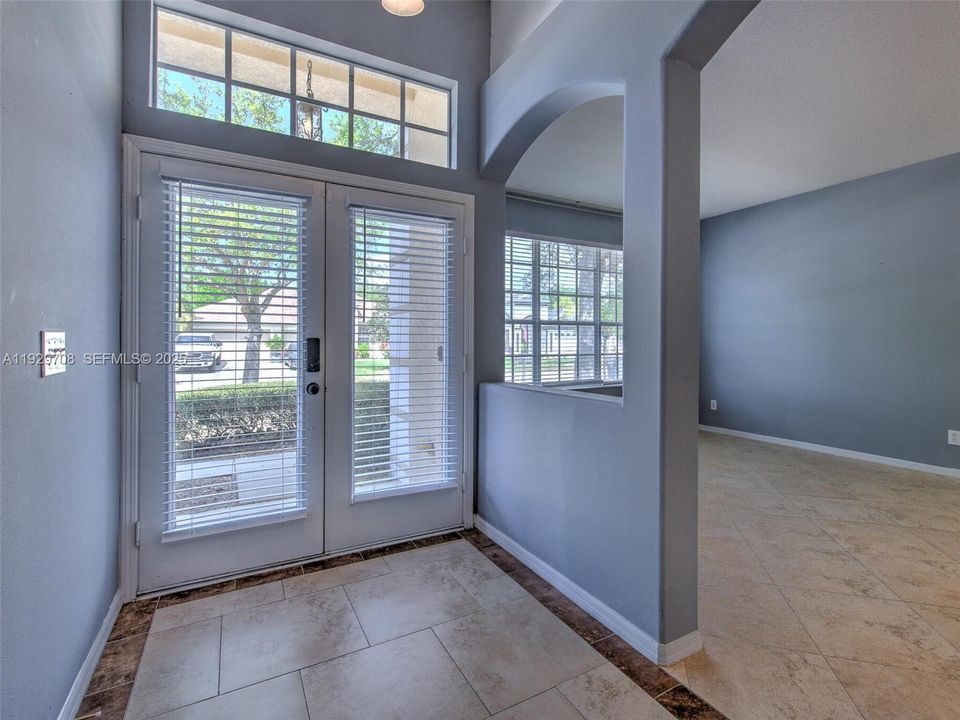 For Sale: $530,000 (4 beds, 3 baths, 2337 Square Feet)