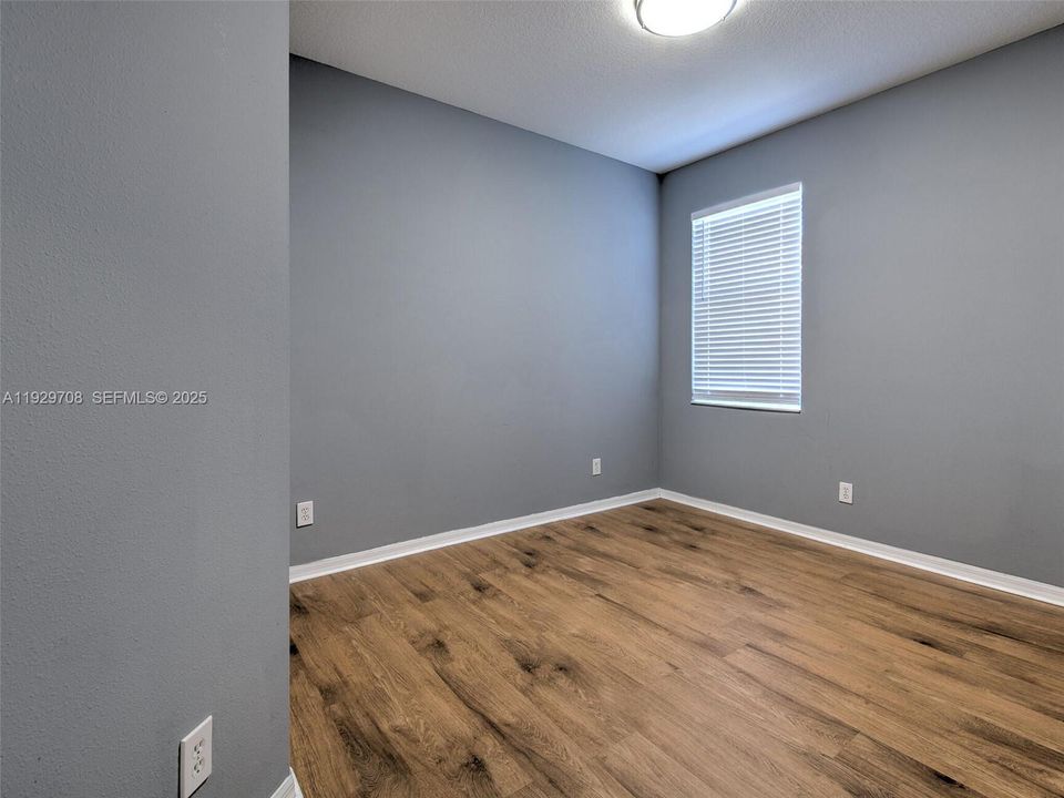 For Sale: $530,000 (4 beds, 3 baths, 2337 Square Feet)