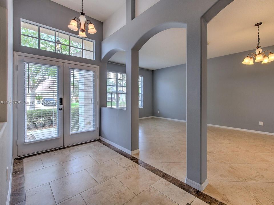 For Sale: $530,000 (4 beds, 3 baths, 2337 Square Feet)