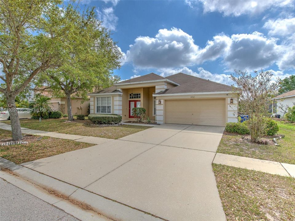 For Sale: $530,000 (4 beds, 3 baths, 2337 Square Feet)