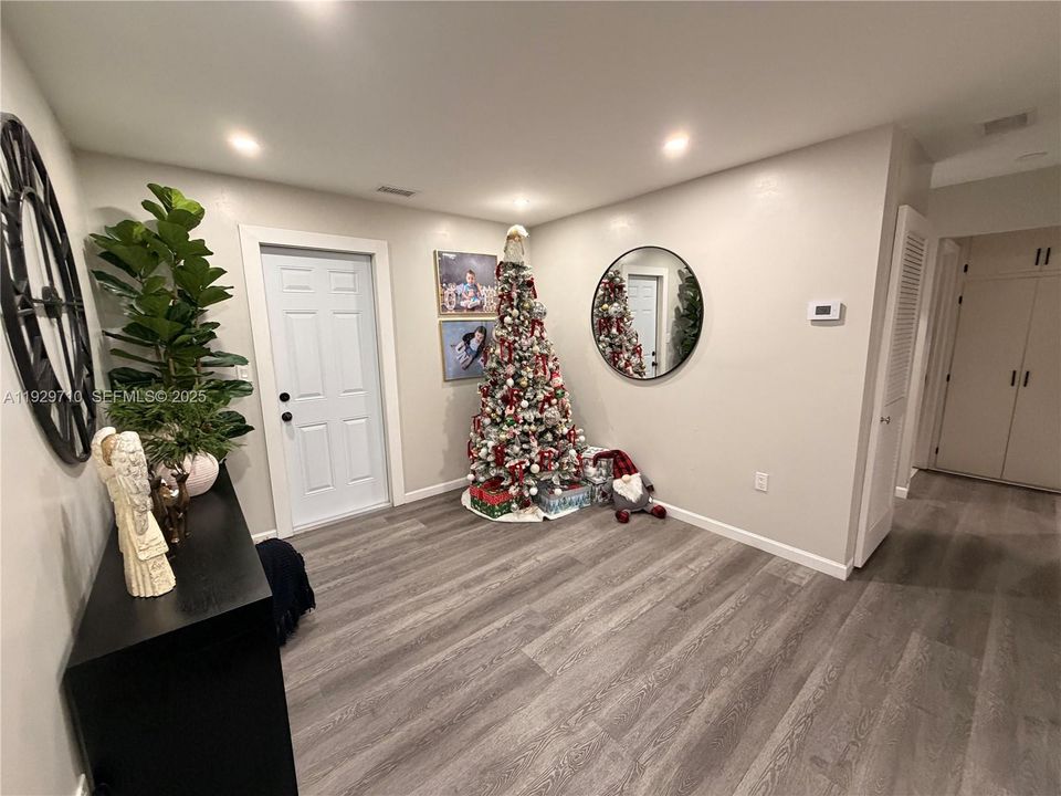 На продажу: $570,000 (3 спален, 2 ванн, 1515 Квадратных фут)