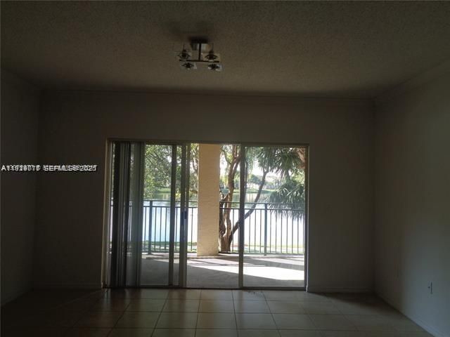 For Rent: $2,590 (3 beds, 2 baths, 1450 Square Feet)