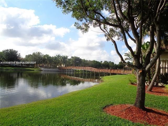 For Rent: $2,590 (3 beds, 2 baths, 1450 Square Feet)