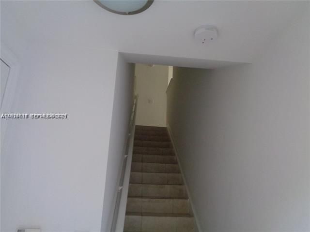 For Rent: $2,590 (3 beds, 2 baths, 1450 Square Feet)