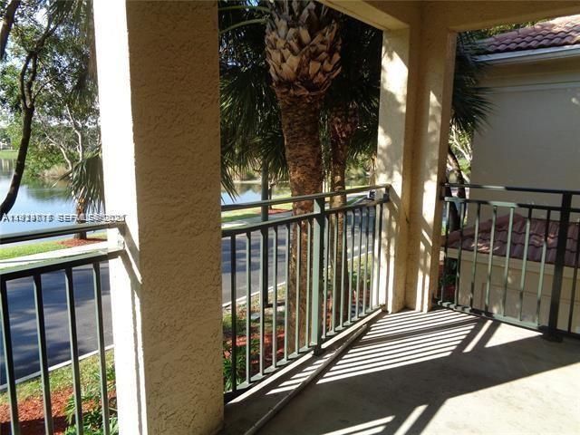 For Rent: $2,590 (3 beds, 2 baths, 1450 Square Feet)