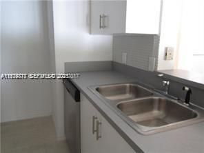 For Rent: $2,590 (3 beds, 2 baths, 1450 Square Feet)