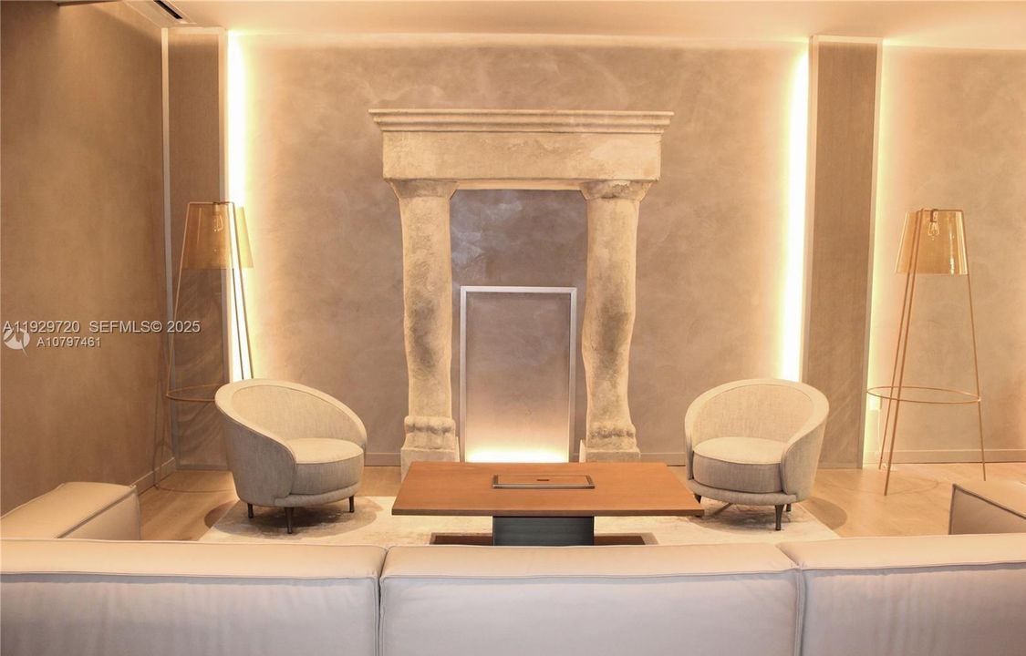 For Rent: $5,000 (1 beds, 1 baths, 839 Square Feet)