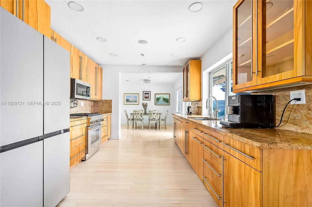 En Renta: $14,000 (4 camas, 4 baños, 2620 Pies cuadrados)