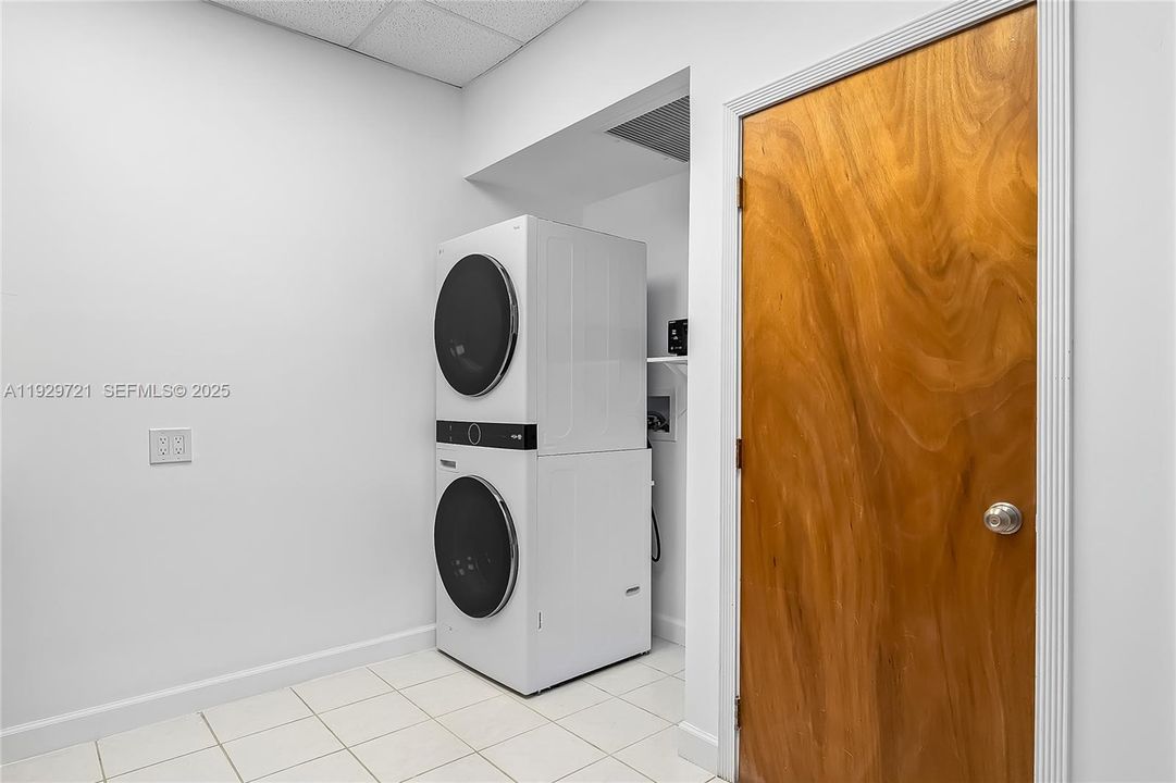 En Renta: $14,000 (4 camas, 4 baños, 2620 Pies cuadrados)