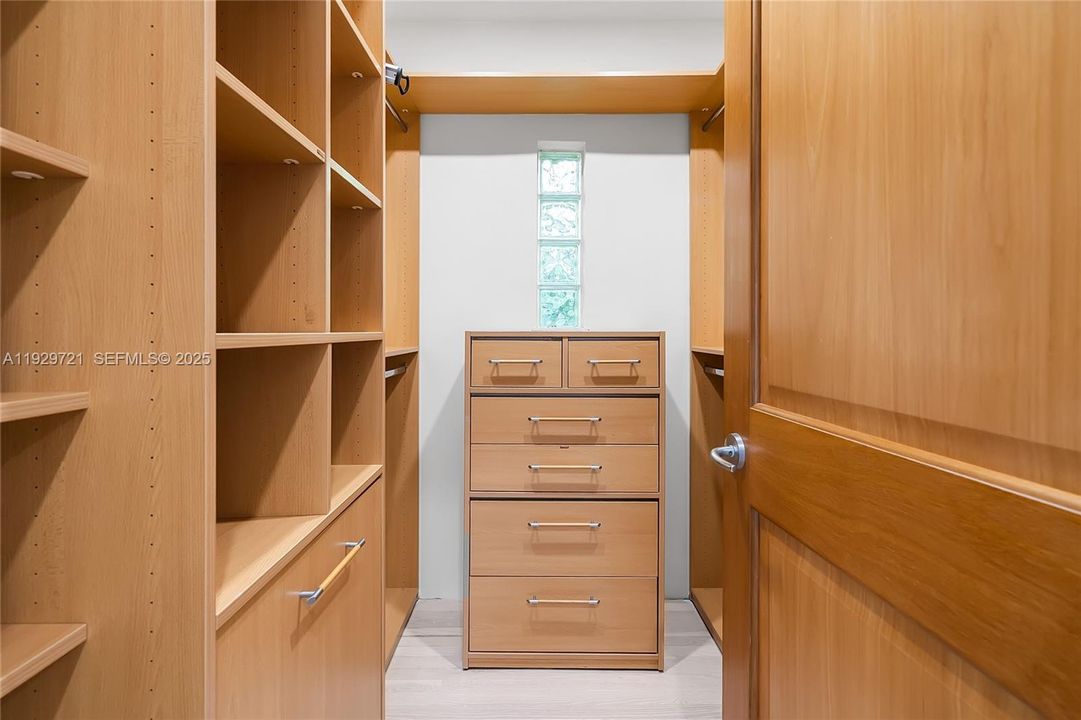 En Renta: $14,000 (4 camas, 4 baños, 2620 Pies cuadrados)