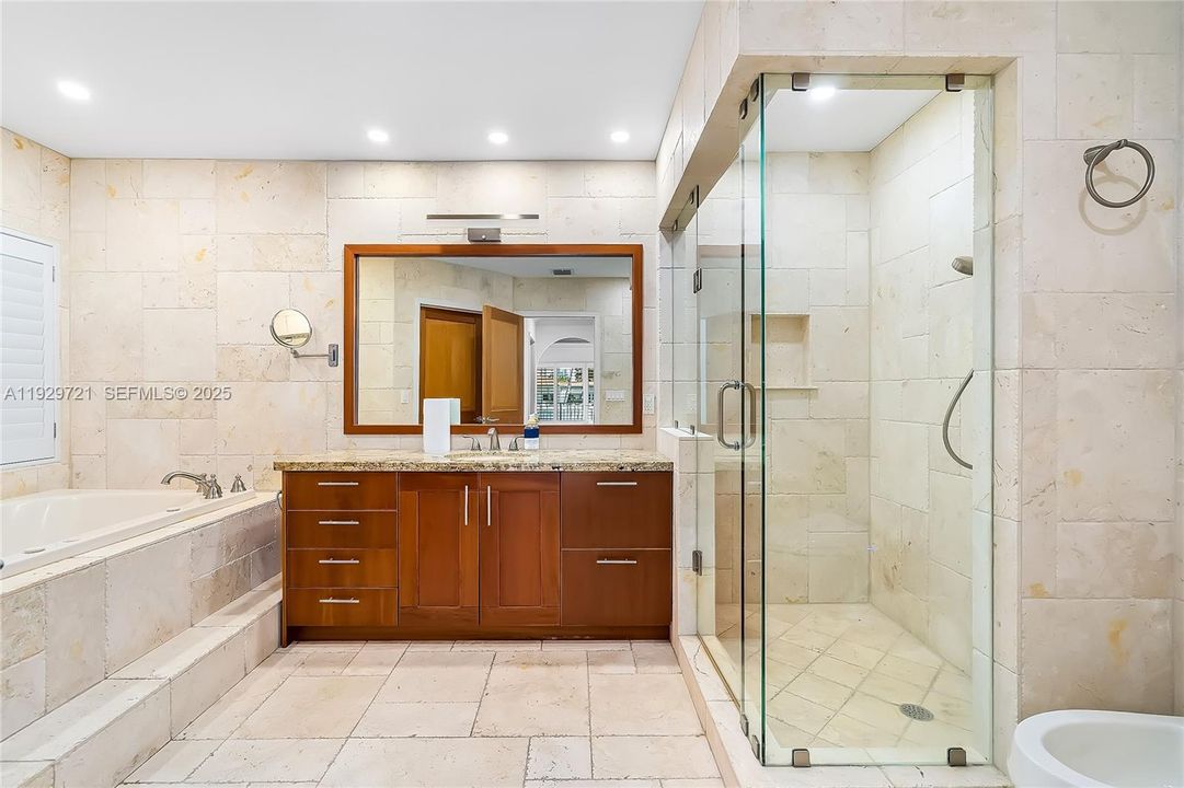 En Renta: $14,000 (4 camas, 4 baños, 2620 Pies cuadrados)