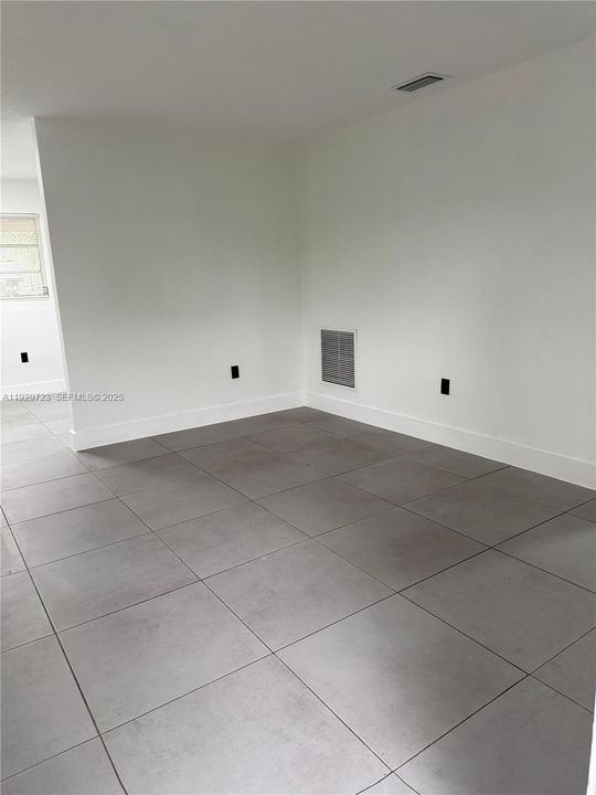 For Sale: $625,000 (0 beds, 0 baths, 1850 Square Feet)