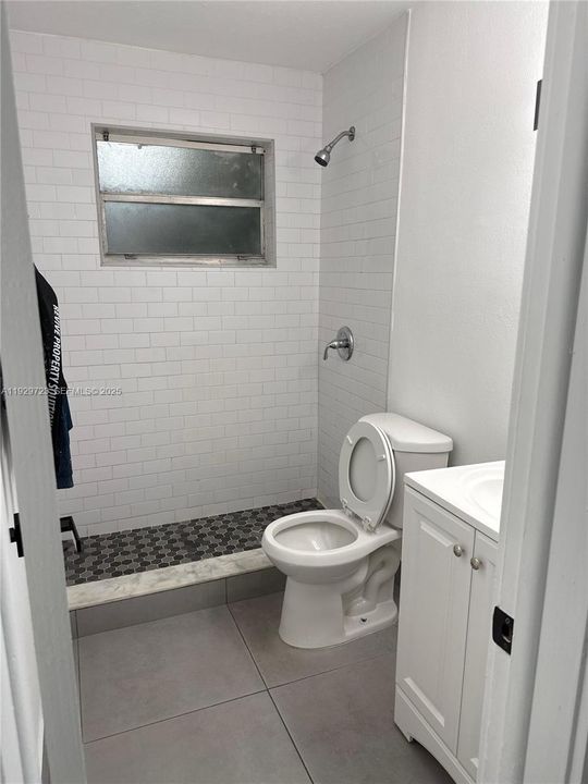 For Sale: $625,000 (0 beds, 0 baths, 1850 Square Feet)