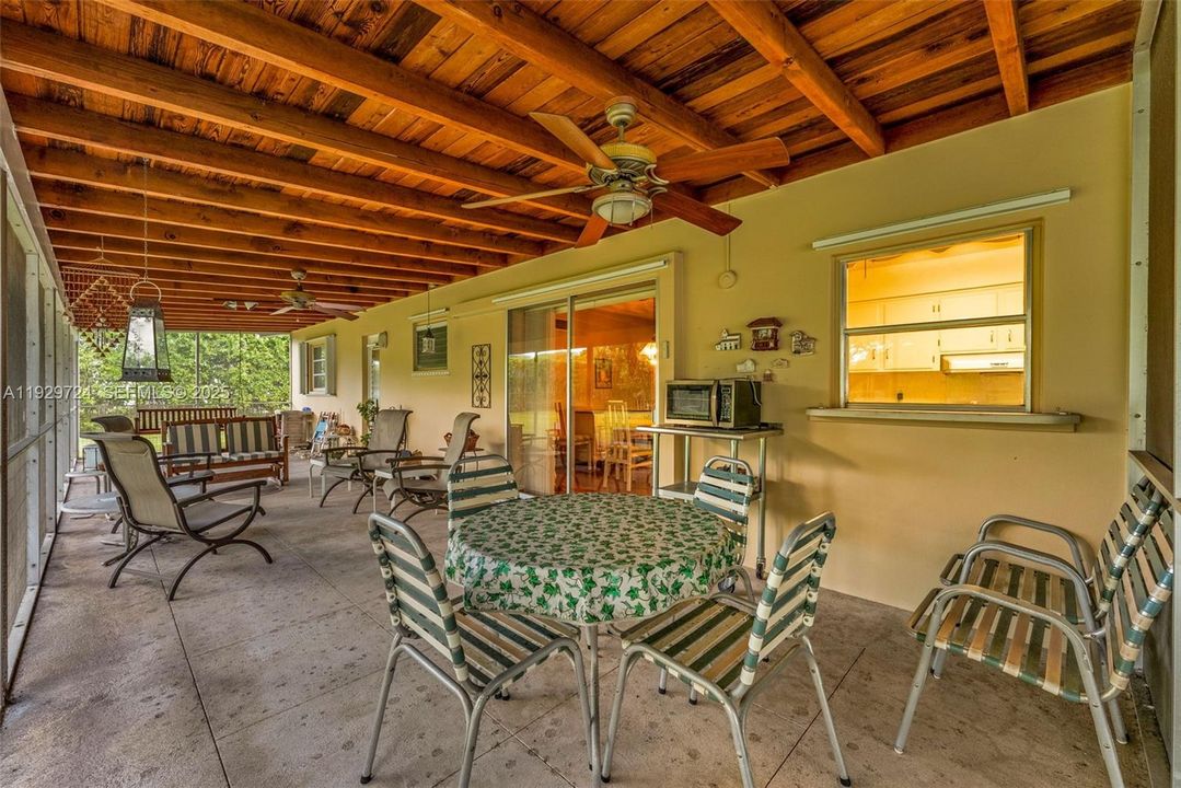 待售: $999,900 (3 贝兹, 2 浴室, 1296 平方英尺)