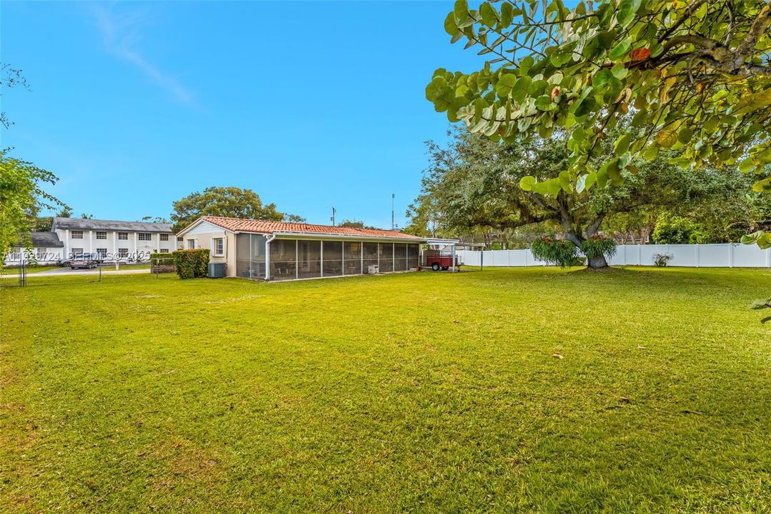 待售: $999,900 (3 贝兹, 2 浴室, 1296 平方英尺)