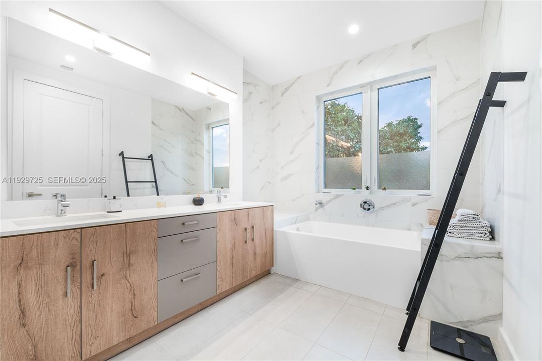 待售: $1,395,000 (4 贝兹, 3 浴室, 2324 平方英尺)