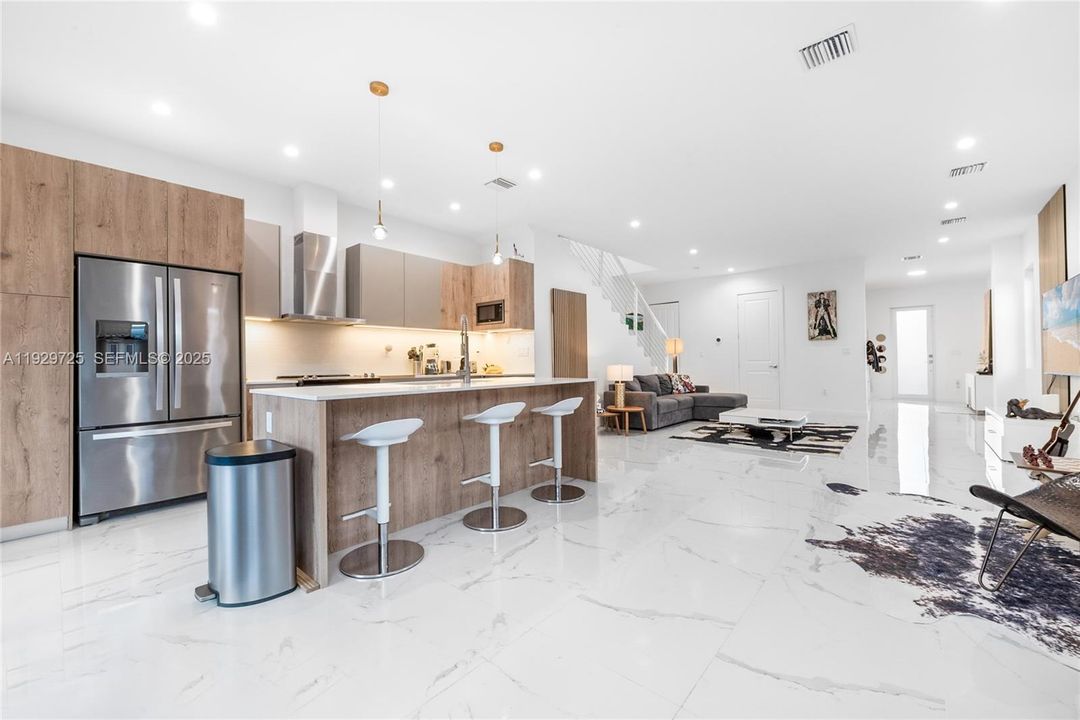 待售: $1,395,000 (4 贝兹, 3 浴室, 2324 平方英尺)