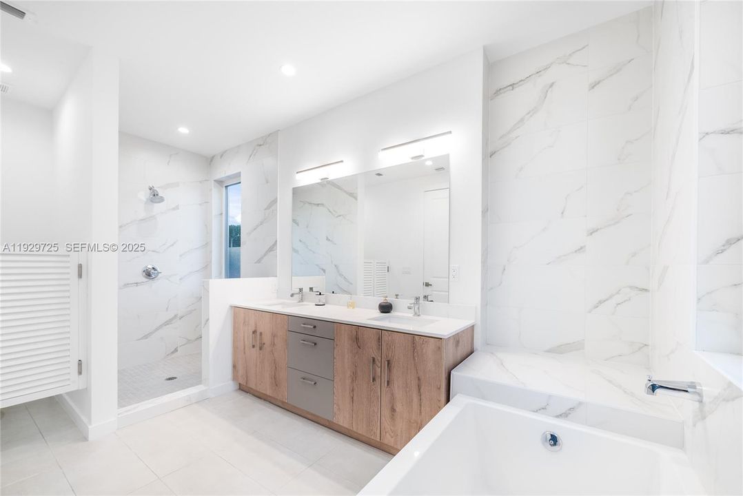 待售: $1,395,000 (4 贝兹, 3 浴室, 2324 平方英尺)