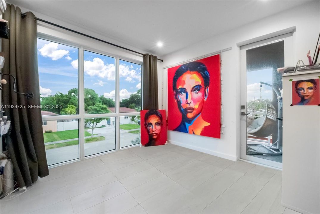 待售: $1,395,000 (4 贝兹, 3 浴室, 2324 平方英尺)