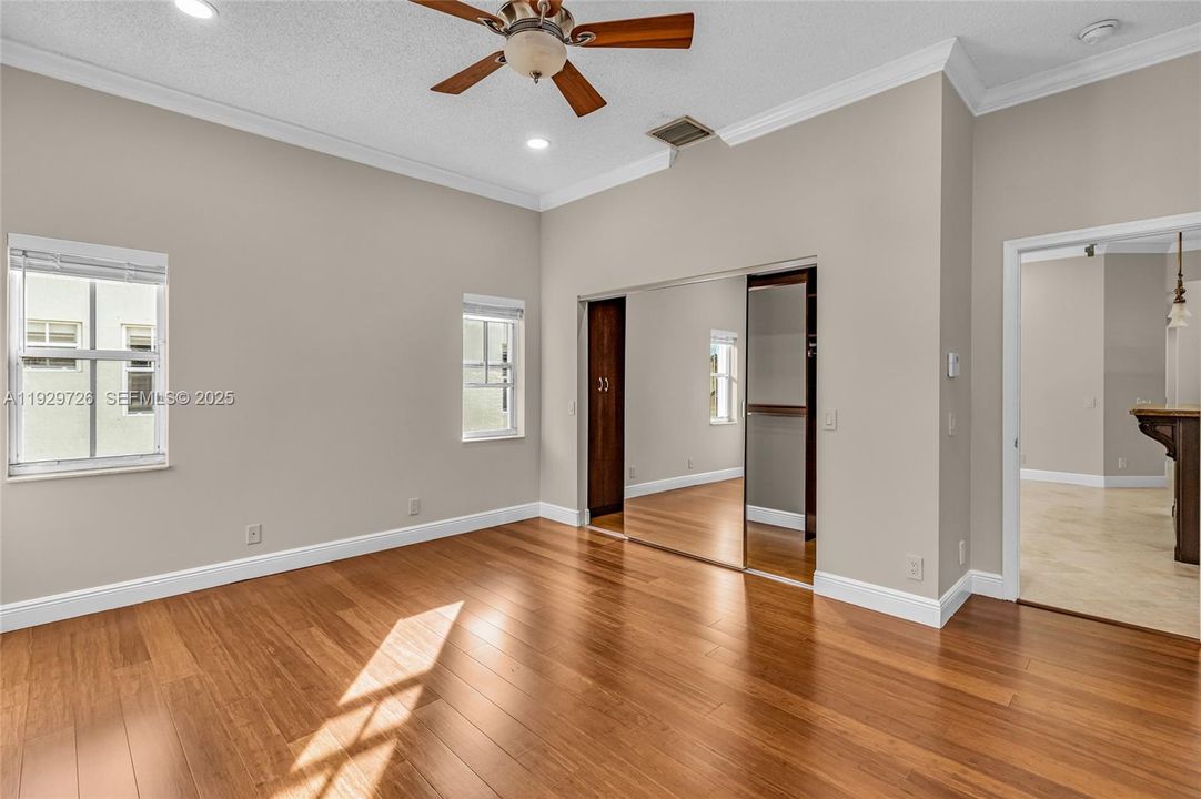 For Rent: $4,000 (3 beds, 2 baths, 1628 Square Feet)