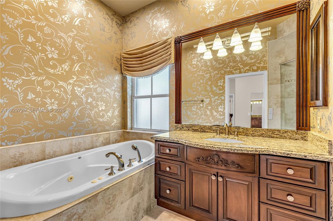 For Rent: $4,000 (3 beds, 2 baths, 1628 Square Feet)