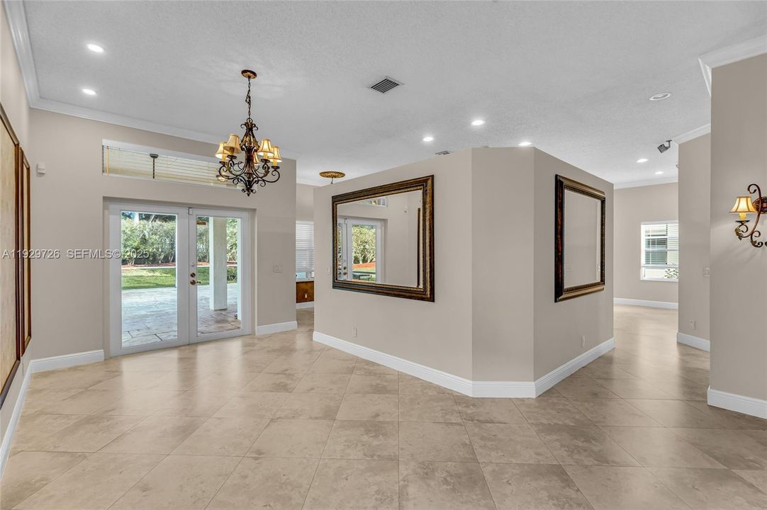 For Rent: $4,000 (3 beds, 2 baths, 1628 Square Feet)