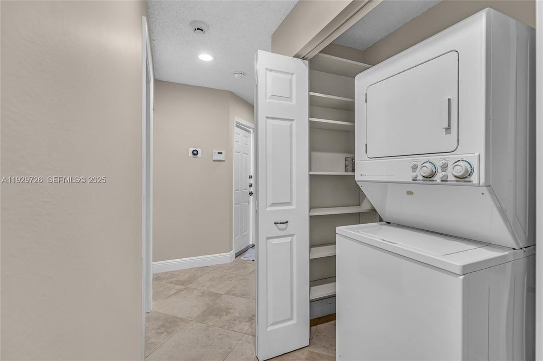 For Rent: $4,000 (3 beds, 2 baths, 1628 Square Feet)