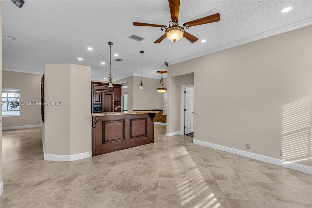 For Rent: $4,000 (3 beds, 2 baths, 1628 Square Feet)