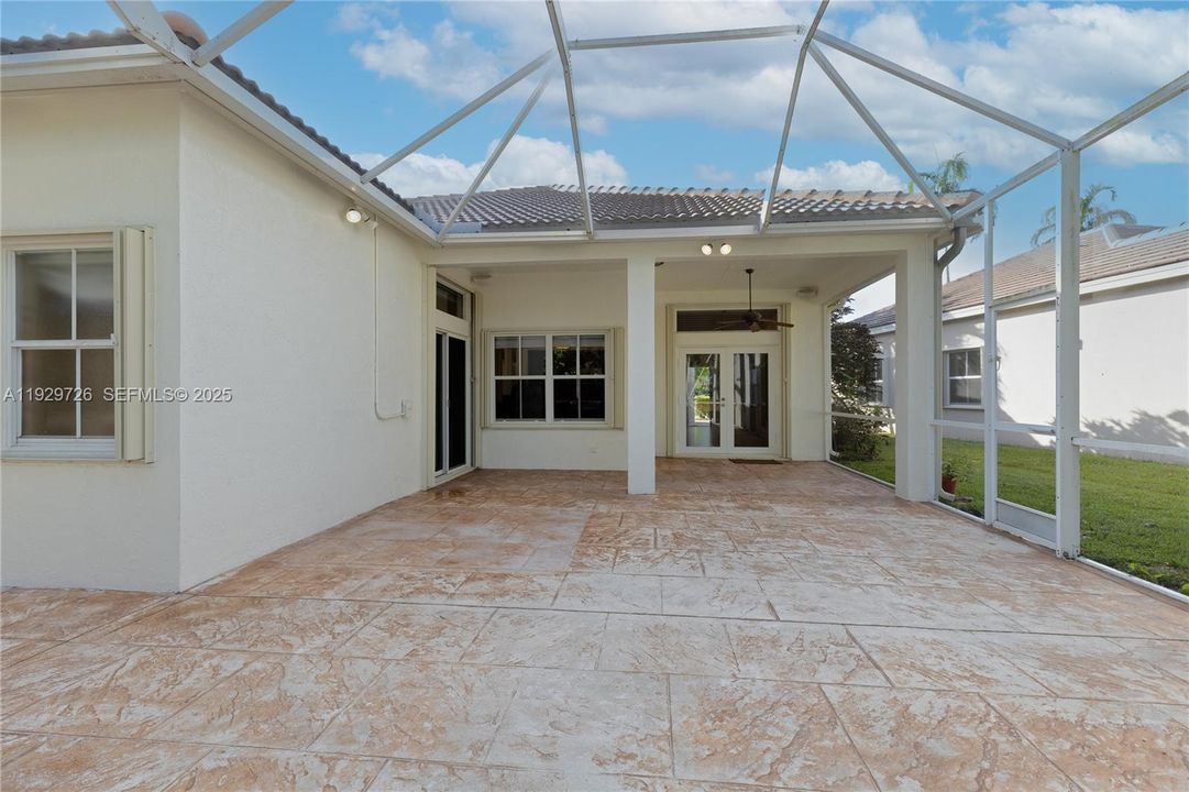 For Rent: $4,000 (3 beds, 2 baths, 1628 Square Feet)