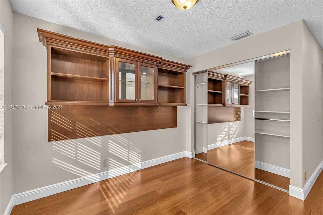 For Rent: $4,000 (3 beds, 2 baths, 1628 Square Feet)