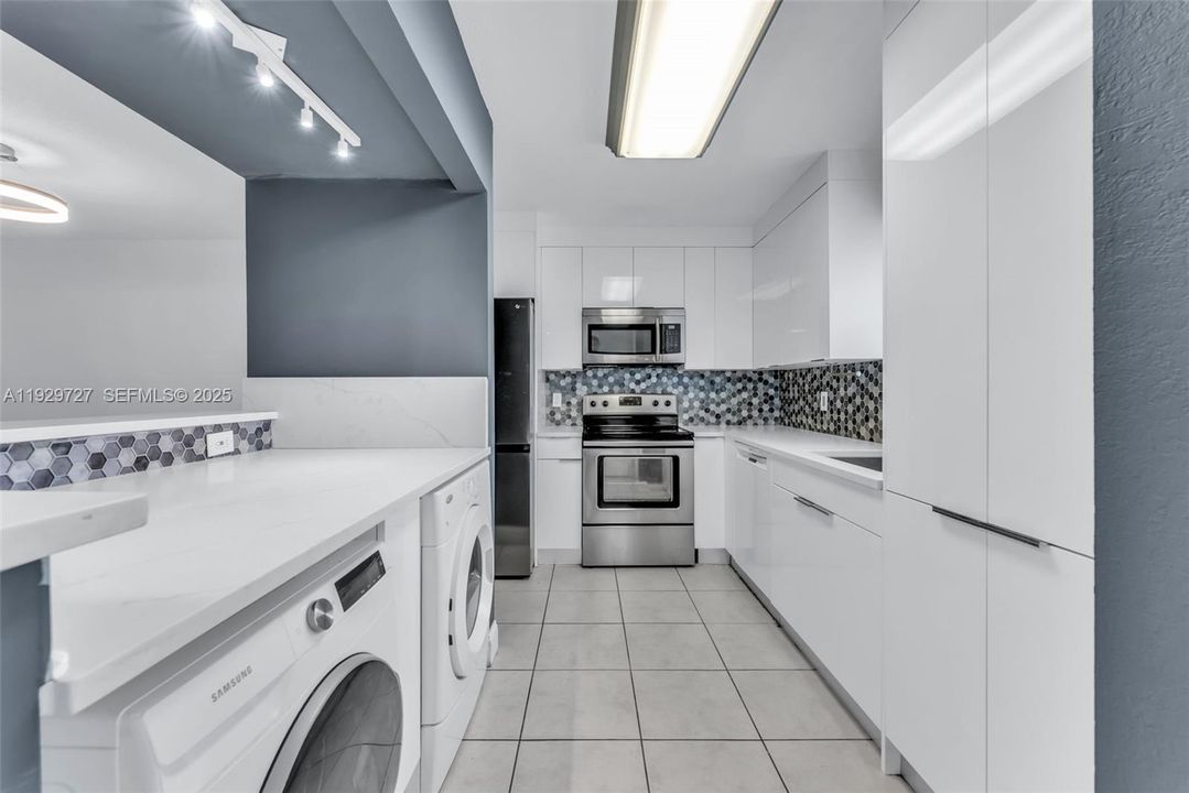 出租: $3,000 (3 贝兹, 2 浴室, 1508 平方英尺)