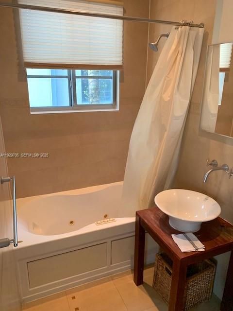 For Rent: $2,000 (1 beds, 1 baths, 448 Square Feet)
