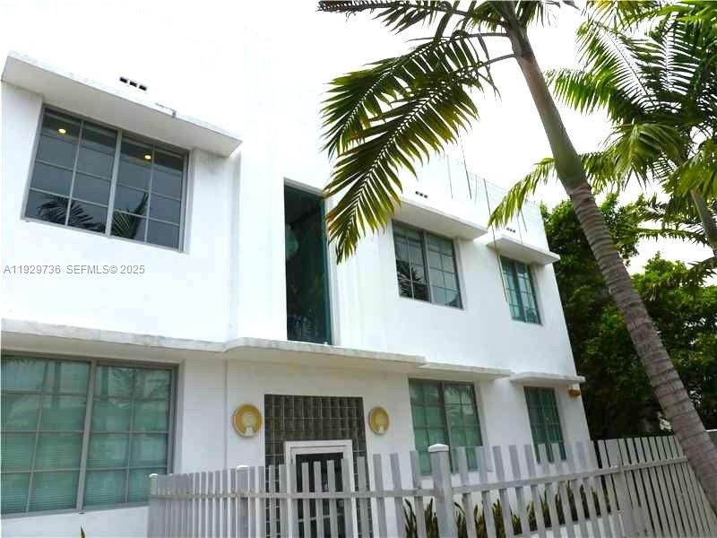 For Rent: $2,000 (1 beds, 1 baths, 448 Square Feet)