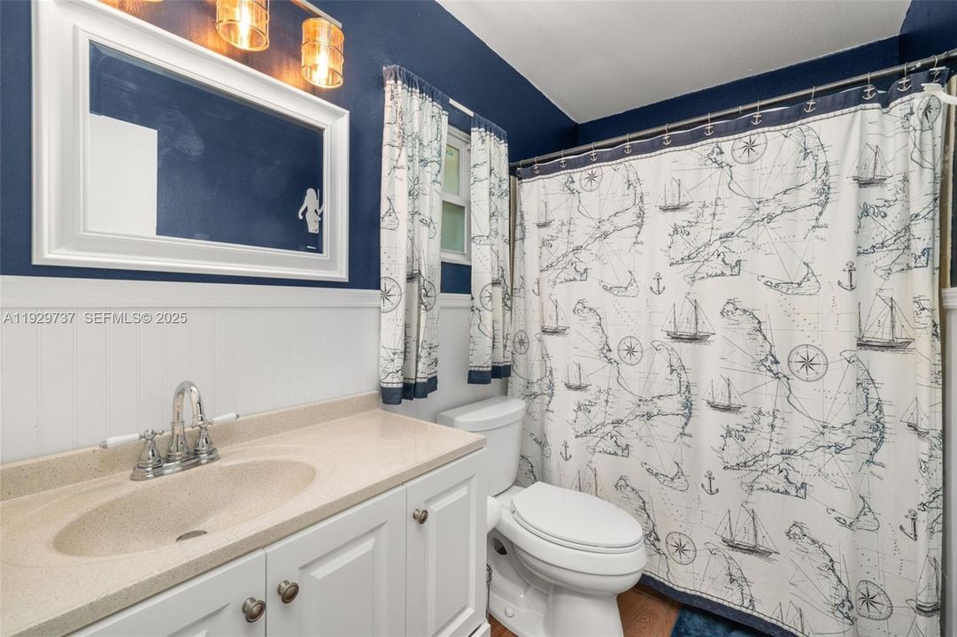 待售: $245,000 (3 贝兹, 2 浴室, 1289 平方英尺)