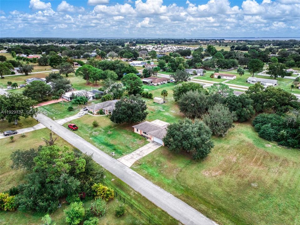 待售: $245,000 (3 贝兹, 2 浴室, 1289 平方英尺)