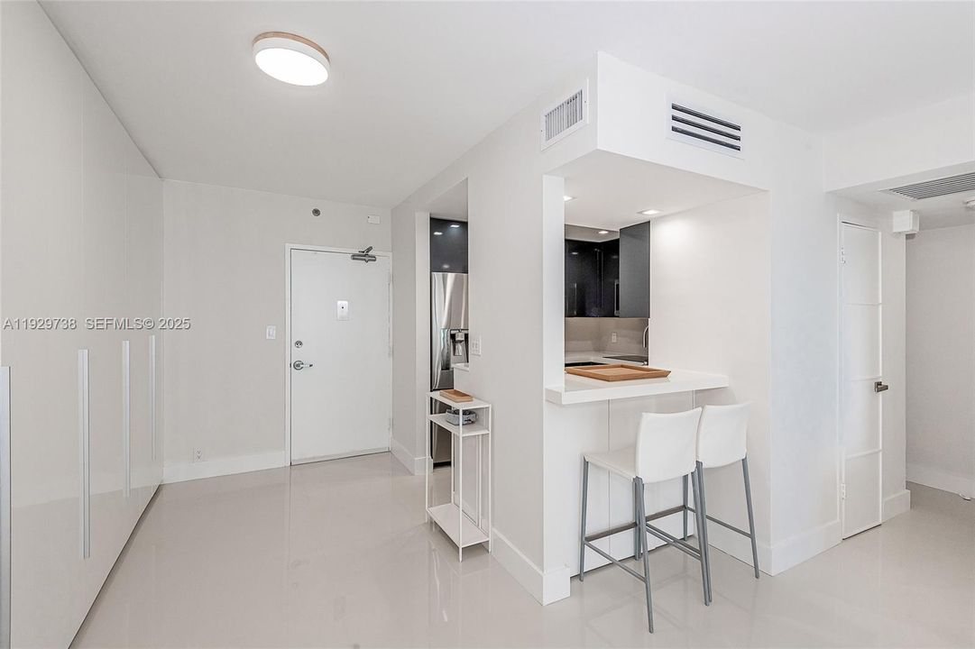 En Venta: $395,000 (1 camas, 1 baños, 852 Pies cuadrados)