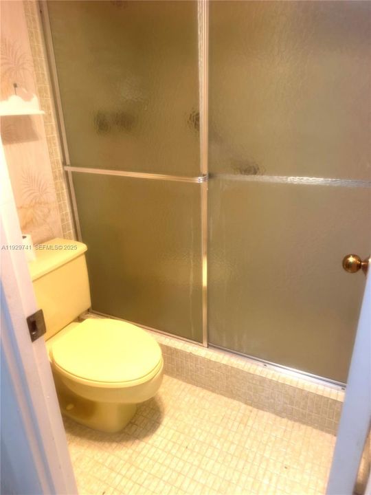 En Venta: $295,000 (2 camas, 2 baños, 1135 Pies cuadrados)