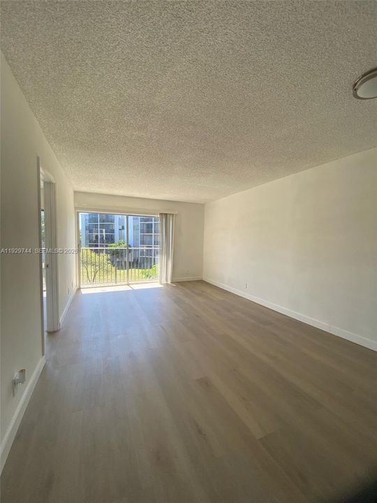 En Renta: $2,200 (2 camas, 2 baños, 832 Pies cuadrados)