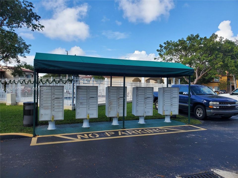 For Rent: $2,500 (3 beds, 2 baths, 1120 Square Feet)