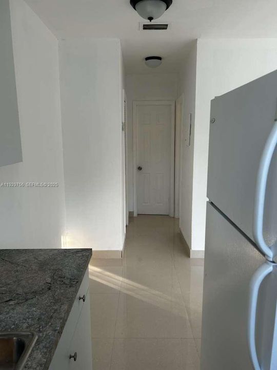 For Rent: $1,600 (1 beds, 1 baths, 600 Square Feet)