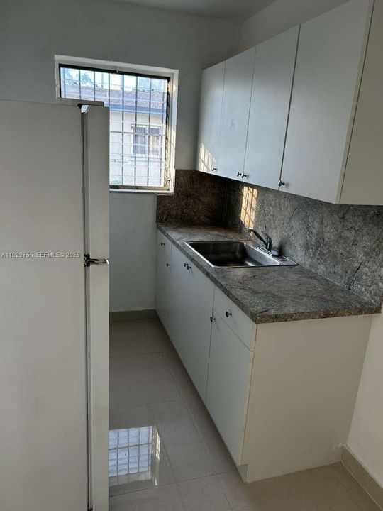 For Rent: $1,600 (1 beds, 1 baths, 600 Square Feet)