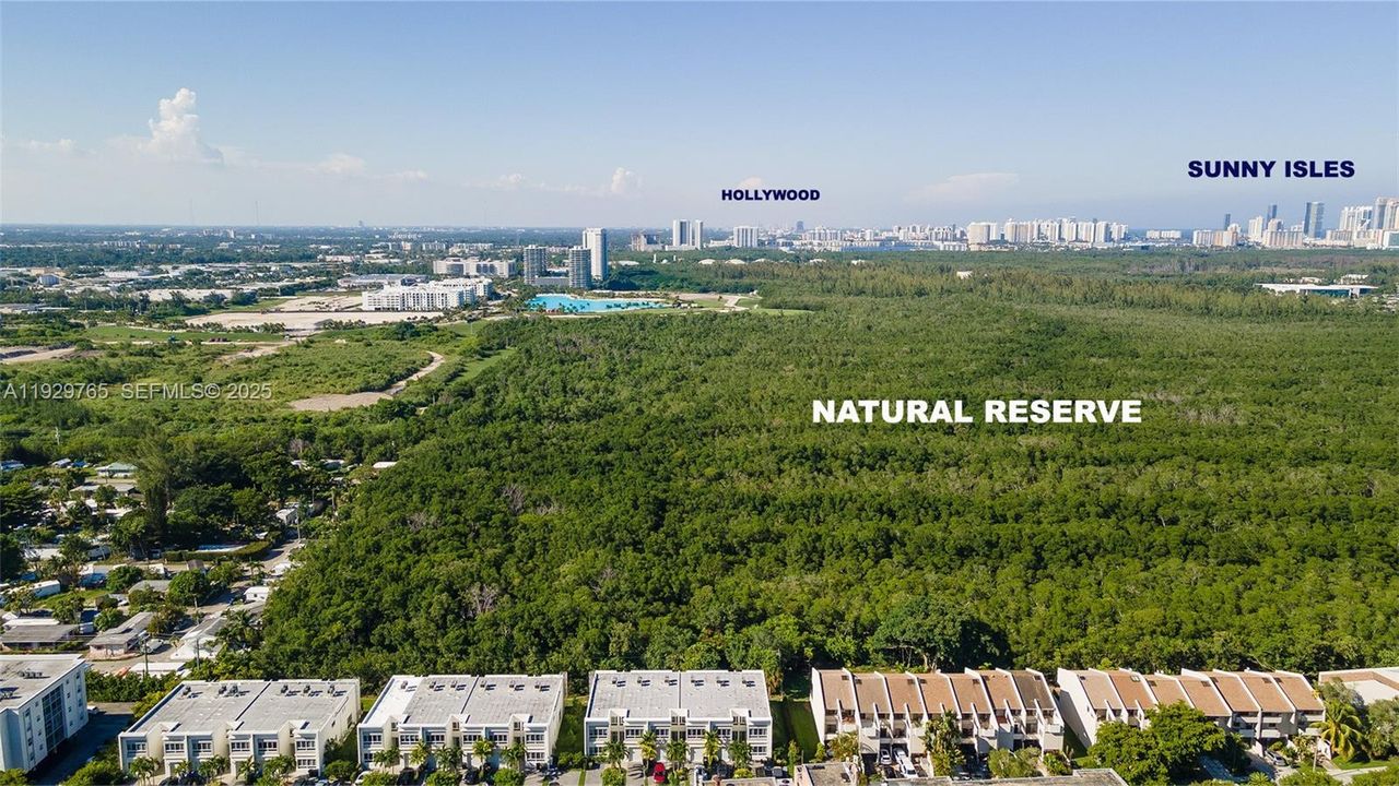 For Sale: $295,000 (2 beds, 2 baths, 1190 Square Feet)