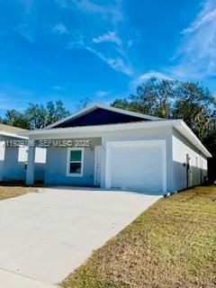 For Sale: $214,999 (3 beds, 2 baths, 1330 Square Feet)