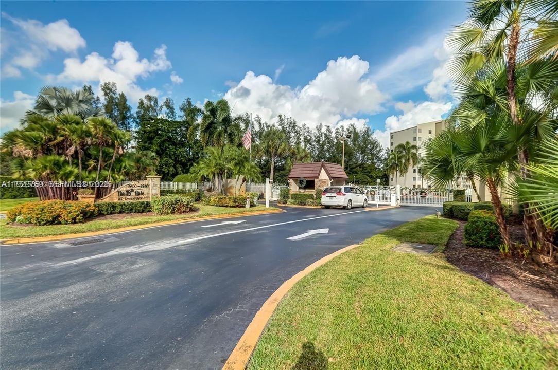 На продажу: $189,900 (2 спален, 2 ванн, 1260 Квадратных фут)